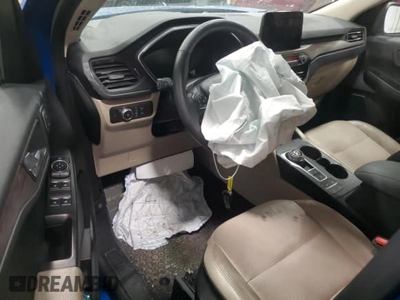 ✅ 2020 Ford Escape Titanium • VIN: 1FMCU9J97LUB29123 • Lot: 52512255. Listed on Copart with 76,687 mi. Free auction sales archive from the USA and detailed vehicle history report at DreamBid. Image 8.