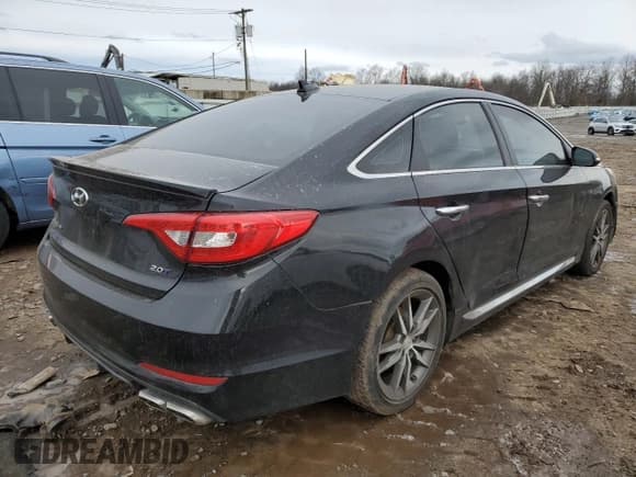 ✅ 2015 Hyundai Sonata Sport • VIN: 5NPE34AB5FH096191 • Lot: 43470973. Listed on Copart with 78,154 mi. Free auction sales archive from the USA and detailed vehicle history report at DreamBid. Image 3.