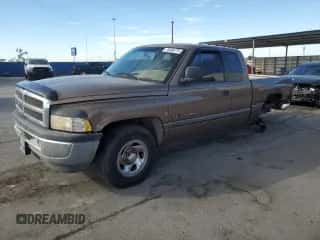 2000 Dodge 1500 с VIN 3B7HC13Z8YM241128, выставлен на аукционе Copart как лот 76496774 с пробегом 125 929 миль миль и Списание • Salvage title. История ставок и продаж доступна на DreamBid. Изображение 1.
