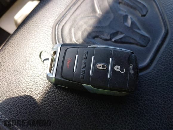 ✅ 2019 Ram 1500 Sport • VIN: 1C6SRFET7KN865680 • Lot: 41807937. Wystawiony na IAAI z przebiegiem 73 091 mil. Bezpłatny archiwum sprzedaży aukcyjnych z USA i szczegółowy raport historii pojazdu na DreamBid. Zdjęcie 11.