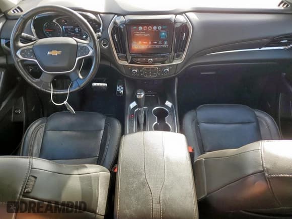 ✅ 2019 Chevrolet Traverse Premier • VIN: 1GNERKKW5KJ321545 • Lot: 80506955. Wystawiony na Copart z przebiegiem 86 036 mil. Bezpłatny archiwum sprzedaży aukcyjnych z USA i szczegółowy raport historii pojazdu na DreamBid. Zdjęcie 8.