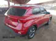 2025 Hyundai Venue SEL z VIN KMHRC8A34SU369831, wystawiony jako IAAI lot #43250498 z przebiegiem 17 054 mil mil oraz . Historia ofert i sprzedaży dostępna na DreamBid. Obrazek 4.