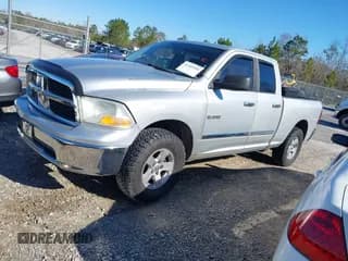 ✅ 2009 Dodge 1500 SLT • VIN: 1D3HB18P49S802340 • Lot: 41265910. Wystawiony na IAAI z przebiegiem 202 510 mil. Bezpłatny archiwum sprzedaży aukcyjnych z USA i szczegółowy raport historii pojazdu na DreamBid. Zdjęcie 2.