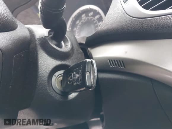 ✅ 2010 Acura TSX • VIN: JH4CU2F64AC023529 • Lot: 43880732. Wystawiony na IAAI z przebiegiem 247 979 mil. Bezpłatny archiwum sprzedaży aukcyjnych z USA i szczegółowy raport historii pojazdu na DreamBid. Zdjęcie 11.