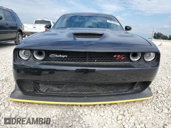 ✅ 2023 Dodge Challenger R/T Scat Pack • VIN: 2C3CDZFJ4PH693445 • Lot: 69010264. Wystawiony na Copart z przebiegiem 2 183 mil. Bezpłatny archiwum sprzedaży aukcyjnych z USA i szczegółowy raport historii pojazdu na DreamBid. Zdjęcie 5.