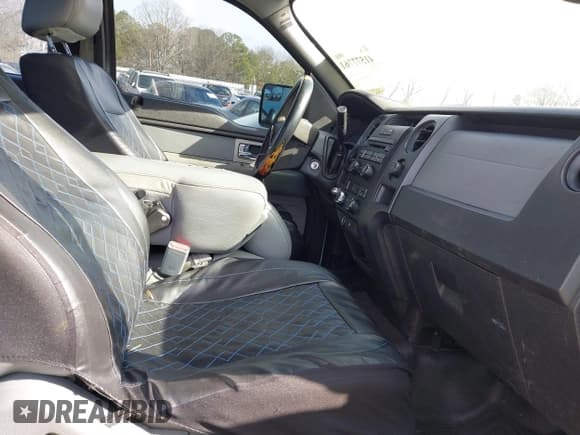 ✅ 2011 Ford F-150 XL • VIN: 1FTEX1CM0BKD07925 • Lot: 41577761. Listed on IAAI with 405,081 mi. Free auction sales archive from the USA and detailed vehicle history report at DreamBid. Image 5.