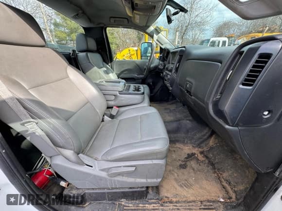 ✅ 2015 Chevrolet Silverado 2500HD Work Truck • VIN: 1GB0CUEG7FZ519530 • Lot: 51100925. Wystawiony na Copart z przebiegiem Nie podano. Bezpłatny archiwum sprzedaży aukcyjnych z USA i szczegółowy raport historii pojazdu na DreamBid. Zdjęcie 5.