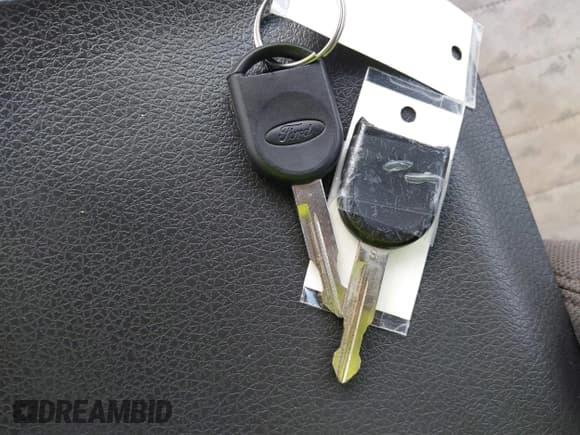 ✅ 2007 Ford Mustang GT Deluxe • VIN: 1ZVHT85H375220458 • Lot: 42914620. Wystawiony na IAAI z przebiegiem 107 535 mil. Bezpłatny archiwum sprzedaży aukcyjnych z USA i szczegółowy raport historii pojazdu na DreamBid. Zdjęcie 11.