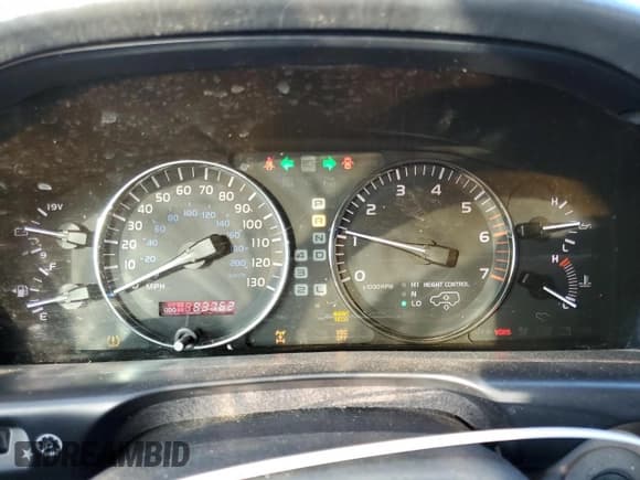 ✅ 2006 Lexus LX 470 • VIN: JTJHT00W864004827 • Lot: 73236394. Wystawiony na Copart z przebiegiem 83 762 mil. Bezpłatny archiwum sprzedaży aukcyjnych z USA i szczegółowy raport historii pojazdu na DreamBid. Zdjęcie 9.