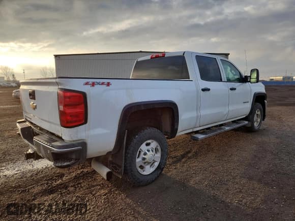 ✅ 2015 Chevrolet Silverado 2500HD LT • VIN: 1GC1KVE81FF194943 • Lot: 93659145. Listed on Copart with 638,291 mi. Free auction sales archive from the USA and detailed vehicle history report at DreamBid. Image 3.