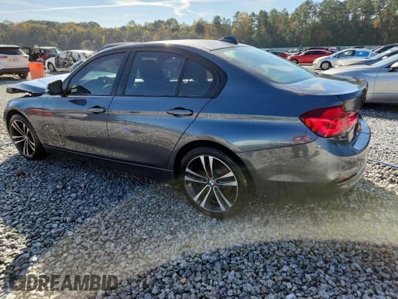 ✅ 2018 BMW 3 Series 330i • VIN: WBA8B9G57JNU96046 • Lot: 90619165. Listed on Copart with 68,744 mi. Free auction sales archive from the USA and detailed vehicle history report at DreamBid. Image 2.