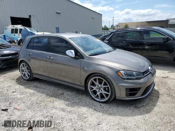 ✅ 2016 Volkswagen Golf R • VIN: WVWUF7AU0GW080904 • Лот: 71415675. Опубликован ранее на Copart с пробегом 98 395 миль. Бесплатный доступ к архиву аукционных продаж из США и подробный отчёт об истории автомобиля на DreamBid. Изображение 4.