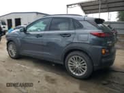 ✅ 2020 Hyundai Kona SEL • VIN: KM8K22AA1LU408148 • Лот: 54710074. Опубликован ранее на Copart с пробегом 44 648 миль. Бесплатный доступ к архиву аукционных продаж из США и подробный отчёт об истории автомобиля на DreamBid. Изображение 2.