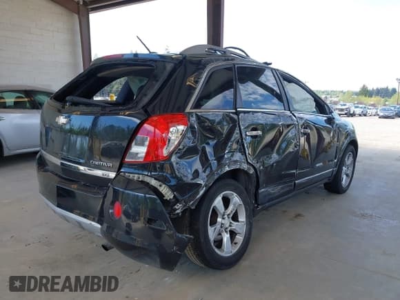 ✅ 2014 Chevrolet Captiva Sport LTZ • VIN: 3GNAL4EK1ES546181 • Lot: 42179588. Wystawiony na IAAI z przebiegiem Nie podano. Bezpłatny archiwum sprzedaży aukcyjnych z USA i szczegółowy raport historii pojazdu na DreamBid. Zdjęcie 4.