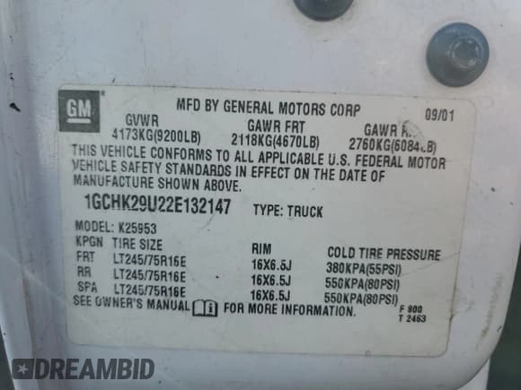 ✅ 2002 Chevrolet Silverado 2500HD • VIN: 1GCHK29U22E132147 • Lot: 91255045. Wystawiony na Copart z przebiegiem Nie podano. Bezpłatny archiwum sprzedaży aukcyjnych z USA i szczegółowy raport historii pojazdu na DreamBid. Zdjęcie 12.