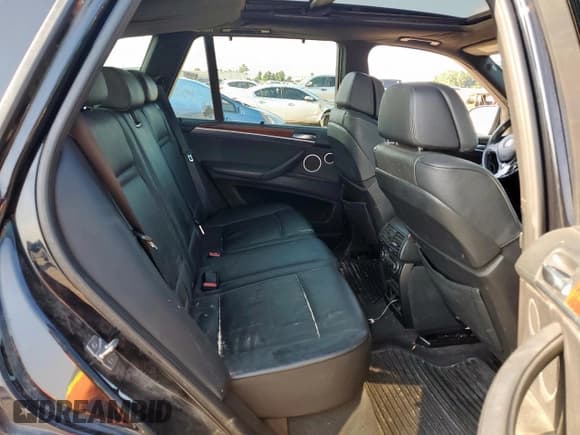 ✅ 2011 BMW X5 M • VIN: 5YMGY0C50BLK26501 • Lot: 68129685. Listed on Copart with 239,637 mi. Free auction sales archive from the USA and detailed vehicle history report at DreamBid. Image 11.