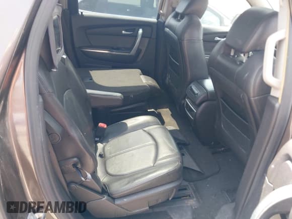 ✅ 2007 GMC Acadia SLT • VIN: 1GKEV33747J138716 • Lot: 43156882. Wystawiony na IAAI z przebiegiem 157 321 mil. Bezpłatny archiwum sprzedaży aukcyjnych z USA i szczegółowy raport historii pojazdu na DreamBid. Zdjęcie 8.