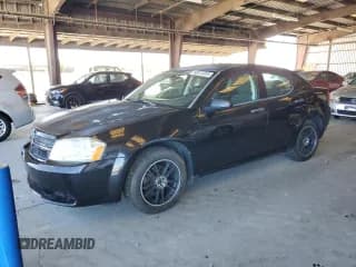✅ 2009 Dodge Avenger SE • VIN: 1B3LC46B09N522360 • Lot: 68515355. Wystawiony na Copart z przebiegiem 157 220 mil. Bezpłatny archiwum sprzedaży aukcyjnych z USA i szczegółowy raport historii pojazdu na DreamBid. Zdjęcie 1.