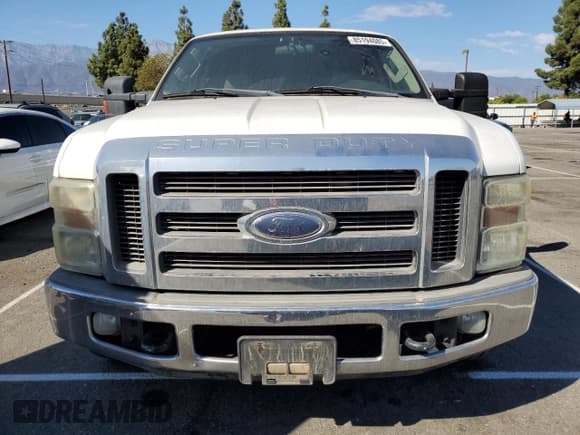✅ 2008 Ford F-250 XL • VIN: 1FTSX20538EB18327 • Лот: 85194085. Опубликован ранее на Copart с пробегом 238 247 миль. Бесплатный доступ к архиву аукционных продаж из США и подробный отчёт об истории автомобиля на DreamBid. Изображение 5.