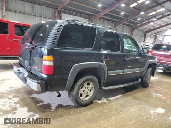 ✅ 2004 Chevrolet Tahoe LS • VIN: 1GNEC13V44R113162 • Lot: 56244545. Listed on Copart with 255,264 mi. Free auction sales archive from the USA and detailed vehicle history report at DreamBid. Image 3.
