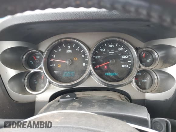 ✅ 2008 Chevrolet Silverado 1500 1LT • VIN: 1GCEK19JX8Z275500 • Lot: 72122914. Listed on Copart with 202,612 mi. Free auction sales archive from the USA and detailed vehicle history report at DreamBid. Image 9.