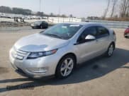✅ 2015 Chevrolet Volt • VIN: 1G1RA6E48FU130489 • Lot: 44204624. Wystawiony na Copart z przebiegiem 88 500 mil. Bezpłatny archiwum sprzedaży aukcyjnych z USA i szczegółowy raport historii pojazdu na DreamBid. Zdjęcie 1.