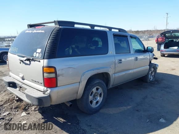 ✅ 2004 Chevrolet Suburban LS • VIN: 3GNFK16Z14G220272 • Лот: 41768348. Опубликован ранее на IAAI с пробегом 283 233 миль. Бесплатный доступ к архиву аукционных продаж из США и подробный отчёт об истории автомобиля на DreamBid. Изображение 4.