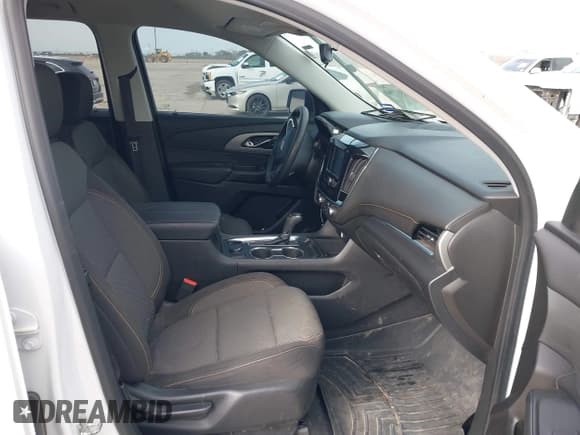 ✅ 2019 Chevrolet Traverse LS • VIN: 1GNERFKWXKJ317322 • Lot: 41552000. Wystawiony na IAAI z przebiegiem Nie podano. Bezpłatny archiwum sprzedaży aukcyjnych z USA i szczegółowy raport historii pojazdu na DreamBid. Zdjęcie 5.