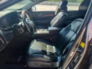 ✅ 2016 Kia K900 Luxury • VIN: KNALU4D32G6031977 • Lot: 63266265. Wystawiony na Copart z przebiegiem 155 026 mil. Bezpłatny archiwum sprzedaży aukcyjnych z USA i szczegółowy raport historii pojazdu na DreamBid. Zdjęcie 7.