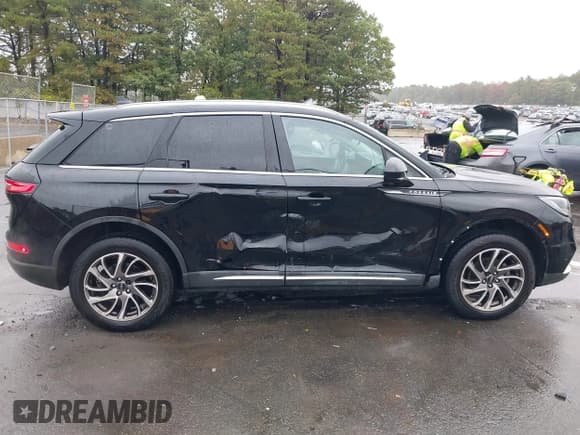 ✅ 2020 Lincoln Corsair Standard • VIN: 5LMCJ1D97LUL24318 • Лот: 43417718. Опубликован ранее на IAAI с пробегом 43 152 миль. Бесплатный доступ к архиву аукционных продаж из США и подробный отчёт об истории автомобиля на DreamBid. Изображение 13.