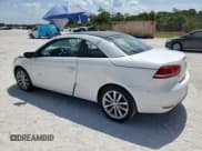 ✅ 2015 Volkswagen Eos Komfort • VIN: WVWBW8AH9FV001847 • Lot: 67123025. Wystawiony na Copart z przebiegiem 98 894 mil. Bezpłatny archiwum sprzedaży aukcyjnych z USA i szczegółowy raport historii pojazdu na DreamBid. Zdjęcie 2.