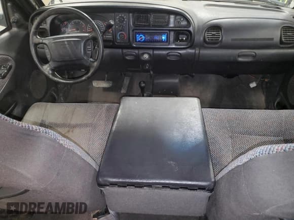 ✅ 2002 Dodge 2500 • VIN: 3B7KF23Z72M289956 • Лот: 68518155. Опубликован ранее на Copart с пробегом 258 814 миль. Бесплатный доступ к архиву аукционных продаж из США и подробный отчёт об истории автомобиля на DreamBid. Изображение 8.