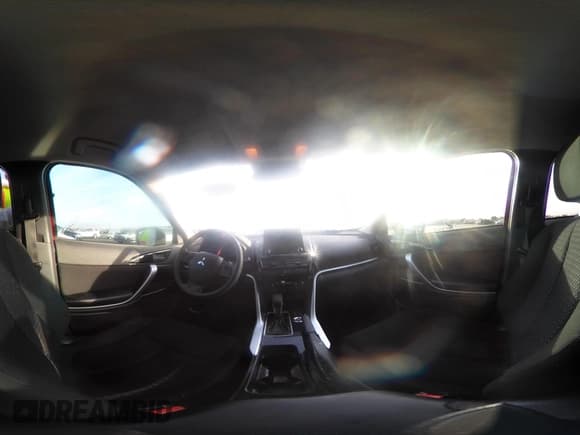 ✅ 2023 Mitsubishi Eclipse Cross LE • VIN: JA4ATVAA1PZ001674 • Лот: 41383553. Опубликован ранее на IAAI с пробегом 34 128 миль. Бесплатный доступ к архиву аукционных продаж из США и подробный отчёт об истории автомобиля на DreamBid. Изображение 19.