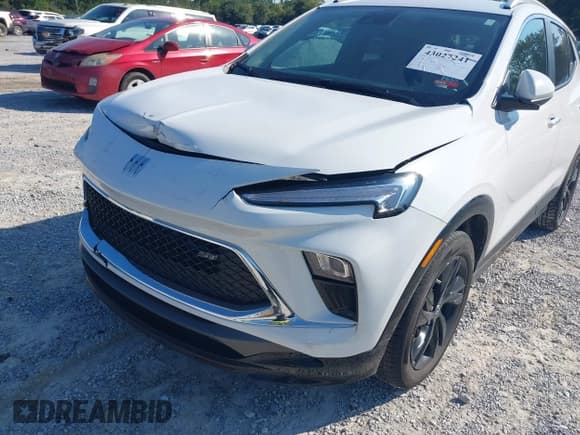 ✅ 2024 Buick Encore GX Sport Touring • VIN: KL4AMDSL8RB030477 • Lot: 43027241. Listed on IAAI with 30,139 mi. Free auction sales archive from the USA and detailed vehicle history report at DreamBid. Image 6.