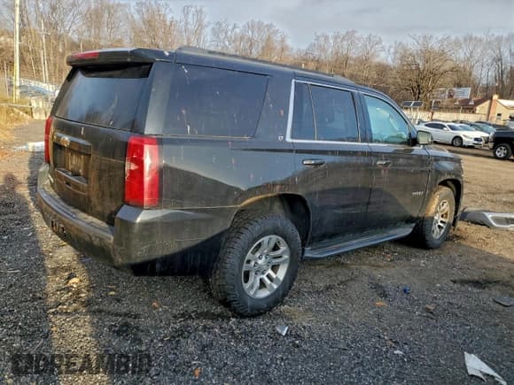 ✅ 2015 Chevrolet Tahoe LT • VIN: 1GNSKBKC2FR687841 • Lot: 95635665. Wystawiony na Copart z przebiegiem 276 813 mil. Bezpłatny archiwum sprzedaży aukcyjnych z USA i szczegółowy raport historii pojazdu na DreamBid. Zdjęcie 3.
