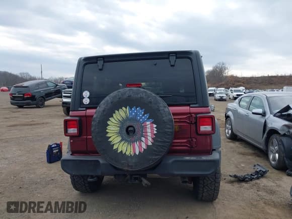 ✅ 2021 Jeep Wrangler Unlimited Islander • VIN: 1C4HJXDN2MW594639 • Лот: 41722076. Опубликован ранее на IAAI с пробегом 65 395 миль. Бесплатный доступ к архиву аукционных продаж из США и подробный отчёт об истории автомобиля на DreamBid. Изображение 17.