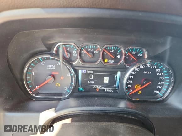 ✅ 2018 Chevrolet Silverado 2500HD LTZ • VIN: 1GC1KWEY3JF133723 • Лот: 89482145. Опубликован ранее на Copart с пробегом 212 563 миль. Бесплатный доступ к архиву аукционных продаж из США и подробный отчёт об истории автомобиля на DreamBid. Изображение 9.