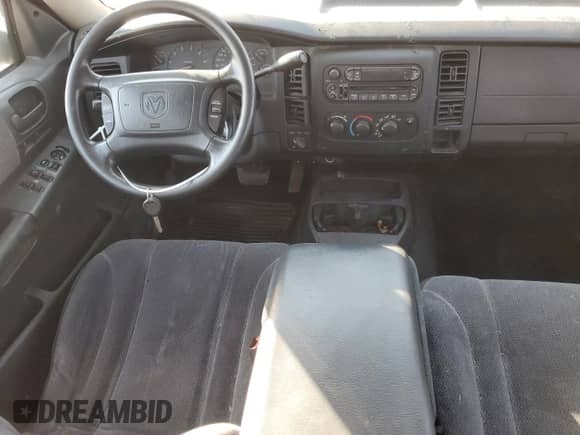 2004 Dodge Dakota SLT z VIN 1D7HG48N04S627240, wystawiony jako Copart lot #75443294 z przebiegiem 151 334 mil mil oraz Szkoda całkowita • Salvage title. Historia ofert i sprzedaży dostępna na DreamBid. Obrazek 8.