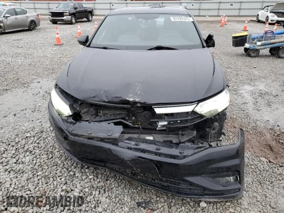 ✅ 2021 Volkswagen Jetta S • VIN: 3VWC57BU4MM015348 • Lot: 92399325. Wystawiony na Copart z przebiegiem 43 054 mil. Bezpłatny archiwum sprzedaży aukcyjnych z USA i szczegółowy raport historii pojazdu na DreamBid. Zdjęcie 5.