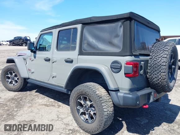 ✅ 2018 Jeep Wrangler Unlimited Rubicon • VIN: 1C4HJXFG6JW267087 • Лот: 42235058. Опубликован ранее на IAAI с пробегом 93 962 миль. Бесплатный доступ к архиву аукционных продаж из США и подробный отчёт об истории автомобиля на DreamBid. Изображение 3.