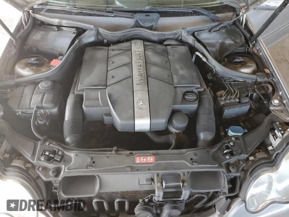 ✅ 2005 Mercedes-Benz C 320 • VIN: WDBRF64J65F672627 • Lot: 85569935. Wystawiony na Copart z przebiegiem 142 084 mil. Bezpłatny archiwum sprzedaży aukcyjnych z USA i szczegółowy raport historii pojazdu na DreamBid. Zdjęcie 11.