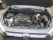 ✅ 2023 Toyota RAV4 Hybrid XLE • VIN: JTMRWRFVXPD201405 • Lot: 92390375. Wystawiony na Copart z przebiegiem 31 575 mil. Bezpłatny archiwum sprzedaży aukcyjnych z USA i szczegółowy raport historii pojazdu na DreamBid. Zdjęcie 12.