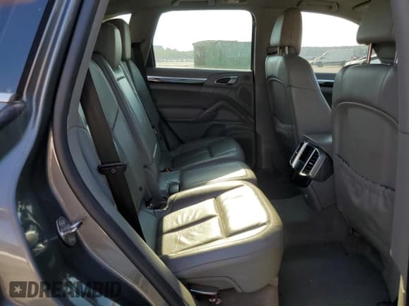 ✅ 2014 Porsche Cayenne • VIN: WP1AA2A29ELA94199 • Lot: 81448845. Wystawiony na Copart z przebiegiem 161 184 mil. Bezpłatny archiwum sprzedaży aukcyjnych z USA i szczegółowy raport historii pojazdu na DreamBid. Zdjęcie 11.