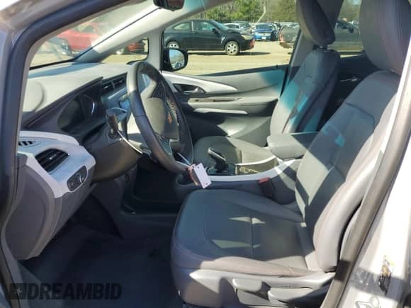 2020 Chevrolet Bolt EV Premier z VIN 1G1FZ6S09L4127917, wystawiony jako Copart lot #44184314 z przebiegiem 23 830 mil mil oraz . Historia ofert i sprzedaży dostępna na DreamBid. Obrazek 7.