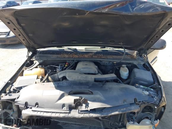 ✅ 2005 GMC Yukon SLE • VIN: 1GKEC13V55R124251 • Lot: 42570095. Wystawiony na IAAI z przebiegiem 265 431 mil. Bezpłatny archiwum sprzedaży aukcyjnych z USA i szczegółowy raport historii pojazdu na DreamBid. Zdjęcie 10.