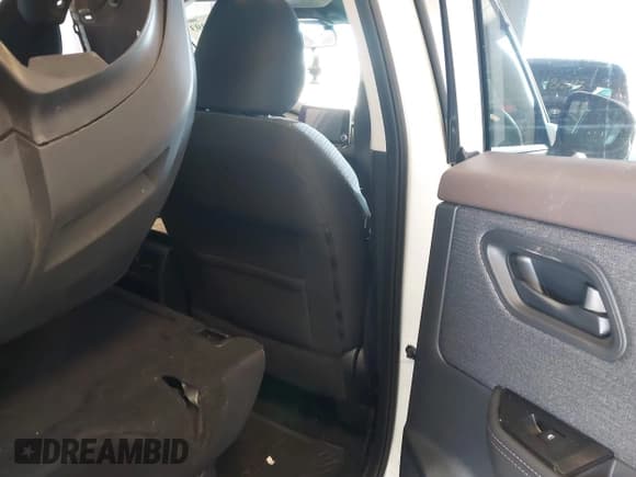 ✅ 2021 Nissan Rogue S • VIN: 5N1AT3AB7MC706167 • Lot: 43362393. Wystawiony na IAAI z przebiegiem 101 192 mil. Bezpłatny archiwum sprzedaży aukcyjnych z USA i szczegółowy raport historii pojazdu na DreamBid. Zdjęcie 8.