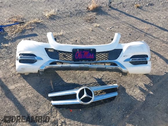 ✅ 2015 Mercedes-Benz GLK 350 • VIN: WDCGG8JB6FG403404 • Лот: 43531918. Опубликован ранее на IAAI с пробегом 127 466 миль. Бесплатный доступ к архиву аукционных продаж из США и подробный отчёт об истории автомобиля на DreamBid. Изображение 12.