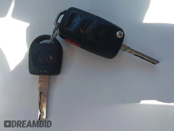 ✅ 2008 Volkswagen Rabbit S • VIN: WVWDB71KX8W336090 • Lot: 43072431. Listed on IAAI with 159,021 mi. Free auction sales archive from the USA and detailed vehicle history report at DreamBid. Image 11.