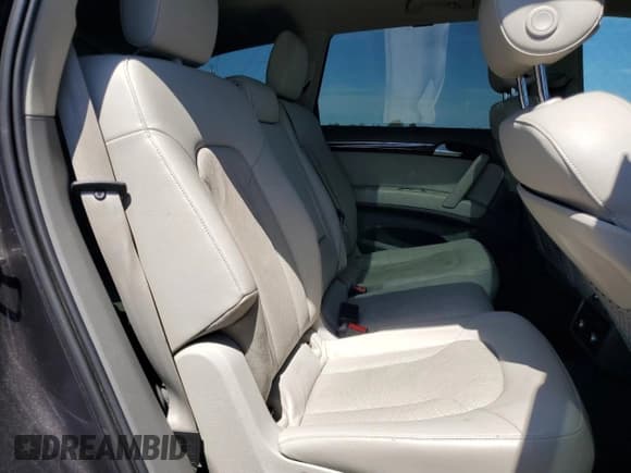 ✅ 2012 Audi Q7 S line • VIN: WA1DGAFEXCD004506 • Lot: 61625025. Wystawiony na Copart z przebiegiem 135 485 mil. Bezpłatny archiwum sprzedaży aukcyjnych z USA i szczegółowy raport historii pojazdu na DreamBid. Zdjęcie 11.