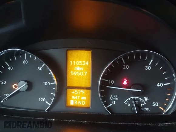 ✅ 2015 Mercedes-Benz Sprinter Passenger • VIN: WDZPE7DC7FP157196 • Lot: 43564964. Wystawiony na IAAI z przebiegiem 110 534 mil. Bezpłatny archiwum sprzedaży aukcyjnych z USA i szczegółowy raport historii pojazdu na DreamBid. Zdjęcie 15.